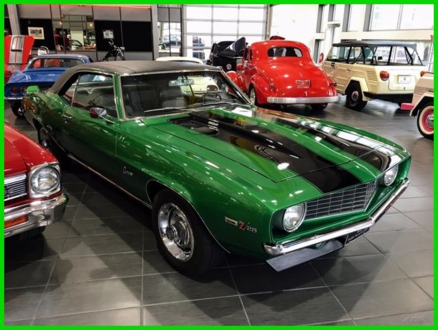1969 Chevrolet Camaro Z/28, Rallye Green on houndstooth, Mint Mint Mint 1969 Chevrolet Camaro Z/28