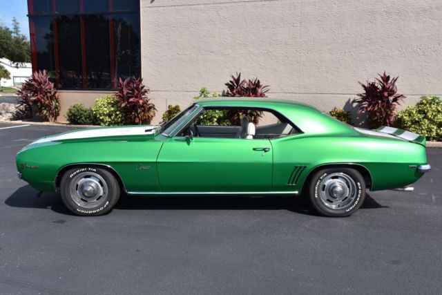 1969 Chevrolet Camaro Z/28 Resto-Mod Hotchkis Suspension 6-Speed Manual - photo 3