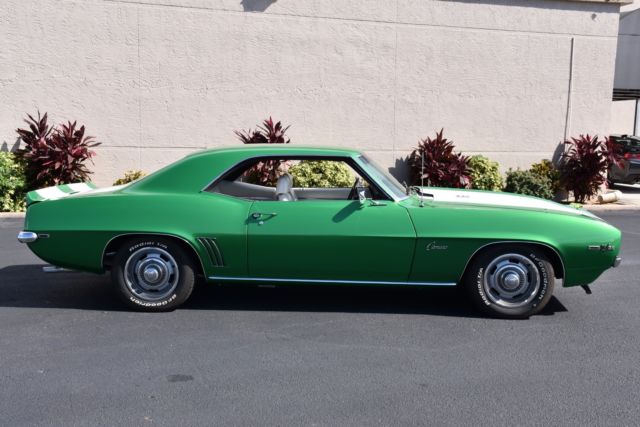 1969 Chevrolet Camaro Z/28 Resto-Mod Hotchkis Suspension 6-Speed Manual - photo 5