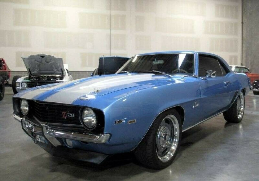 1969 Chevrolet Camaro Z/28 RESTOMOD LS3 1969 Chevrolet Camaro Z/28
