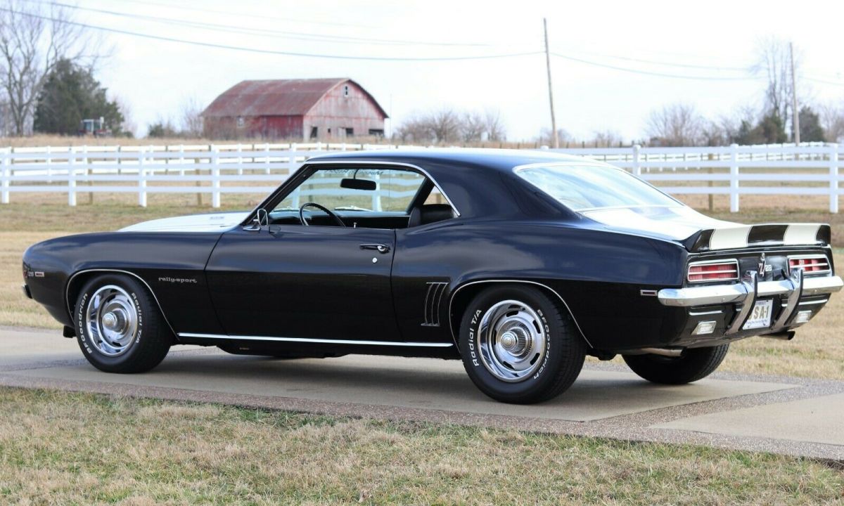 1969 Chevrolet Camaro Z/28 - photo 3
