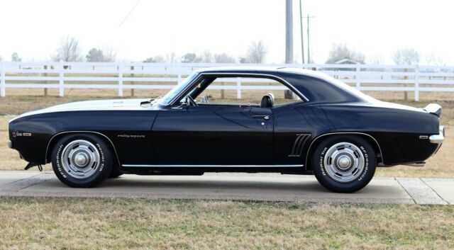 1969 Chevrolet Camaro Z/28 - photo 3