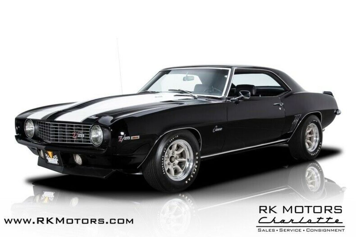 1969 Chevrolet Camaro Z/28 Tuxedo Black Hardtop 302 V8 4 Speed Manual 1969 Chevrolet Camaro Z/28