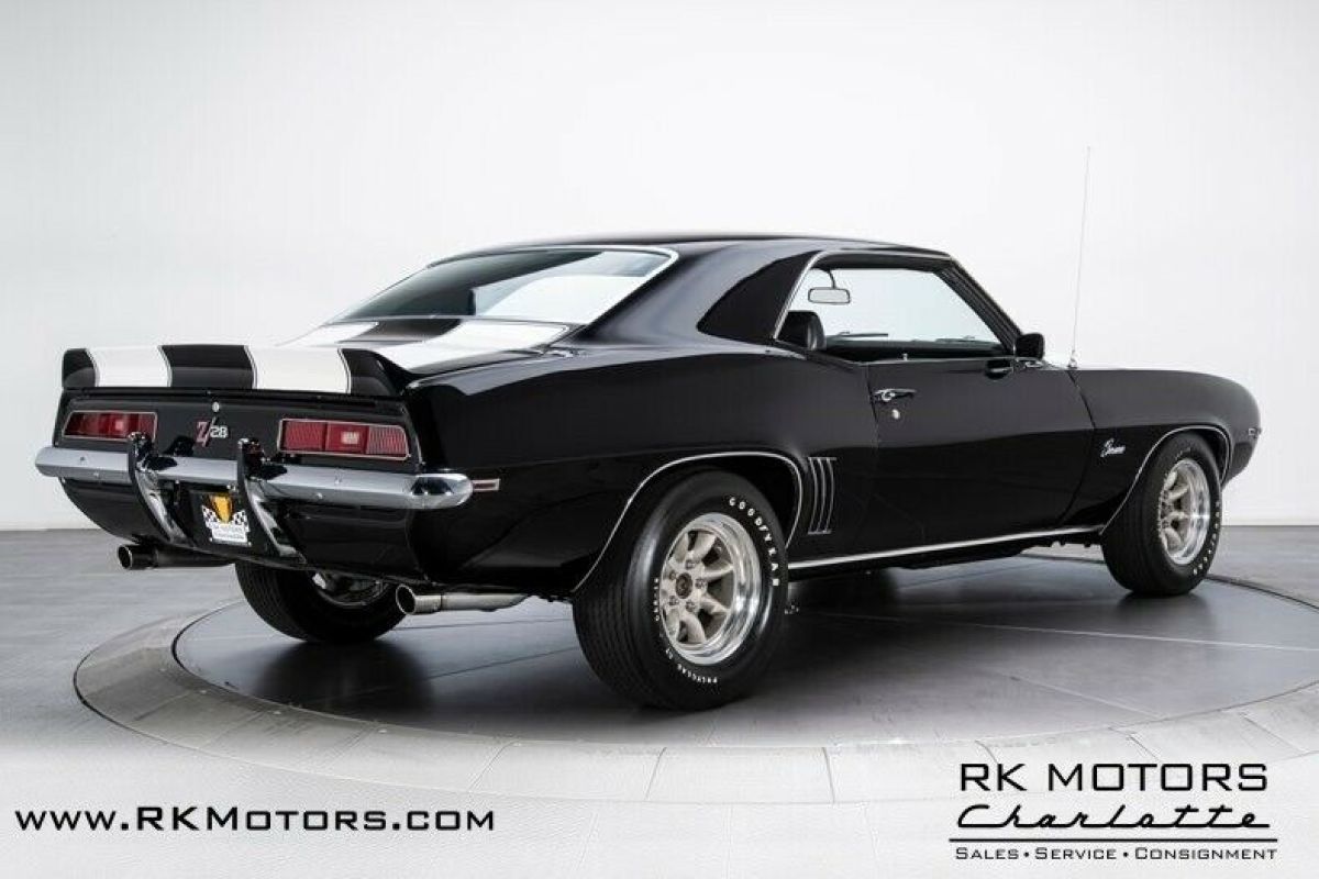 1969 Chevrolet Camaro Z/28 - photo 2