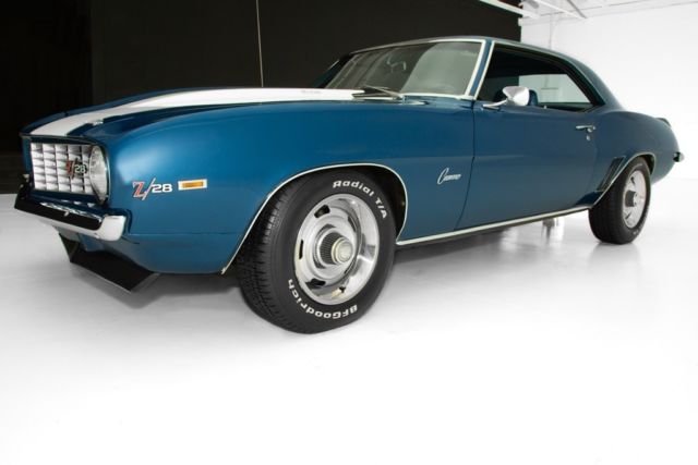 1969 Chevrolet Camaro Z28, X33, CE 302, 4-Speed - photo 8