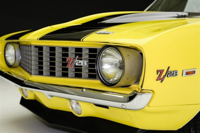 1969 Chevrolet Camaro X33 Daytona Yellow - photo 12
