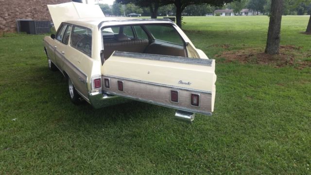 1969 Chevrolet Caprice Kingswood Estate - photo 8