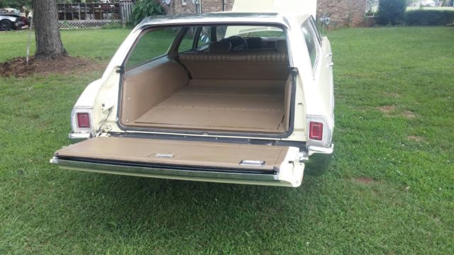 1969 Chevrolet Caprice Kingswood Estate - photo 9