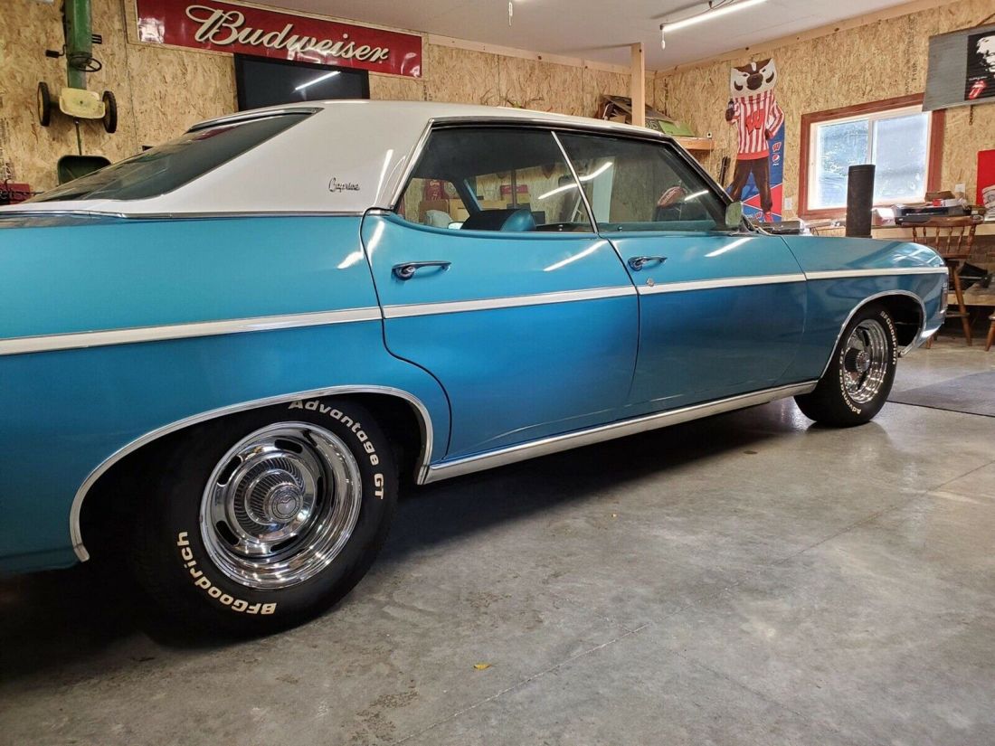 1969 Chevrolet Caprice sport sedan