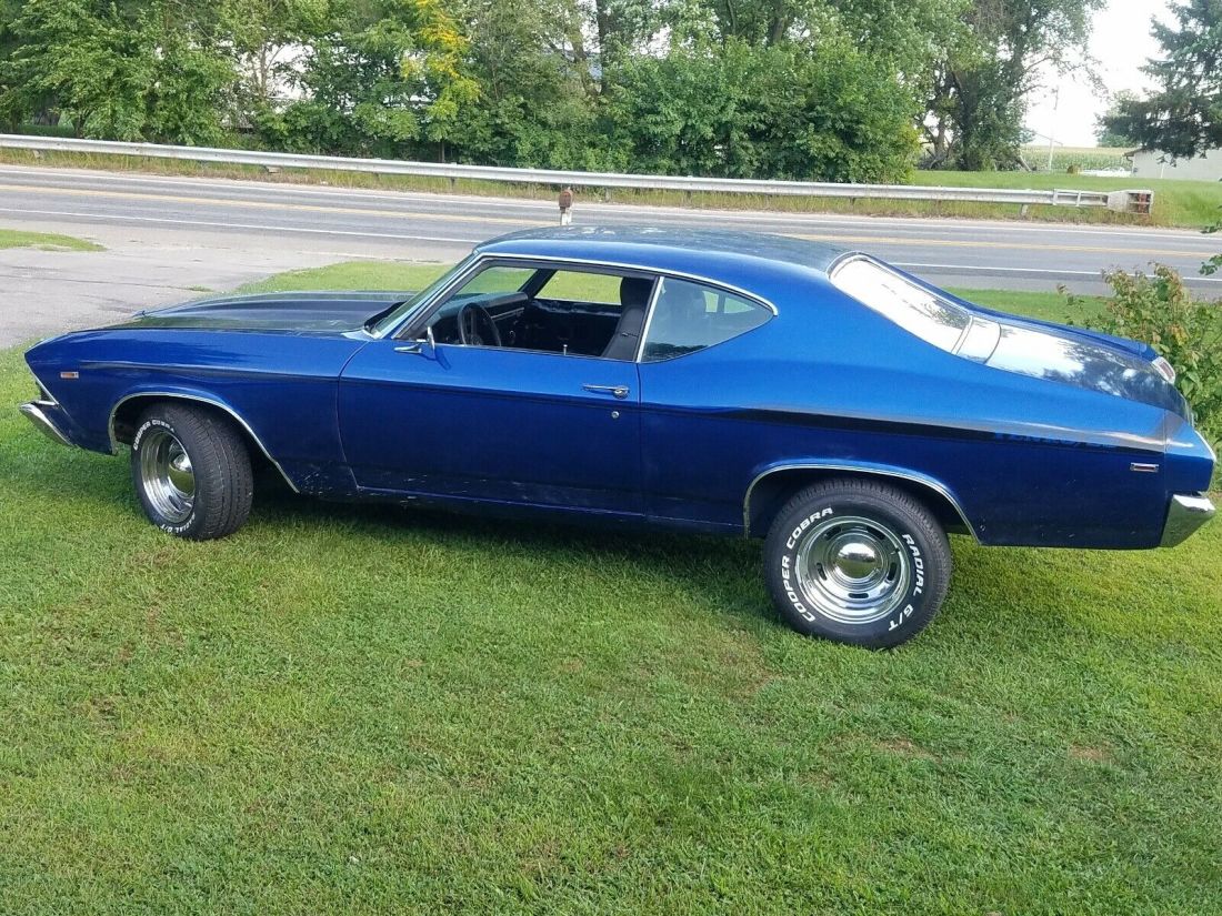1969 Chevrolet Chevelle coupe classic collector car - photo 2