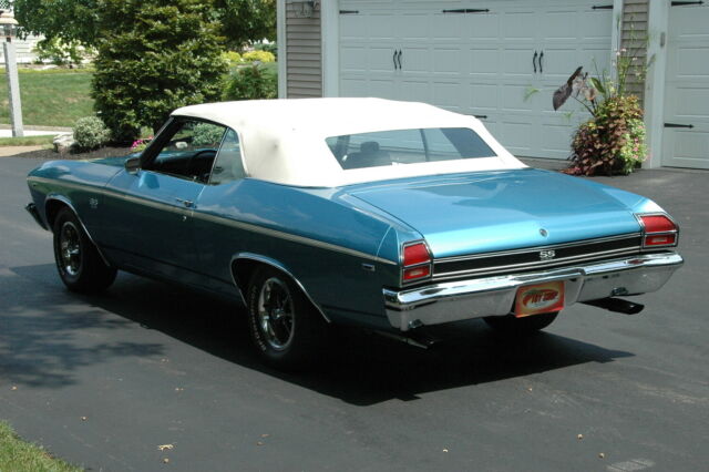 1969 Chevrolet Chevelle SS 396 Convertible - photo 7