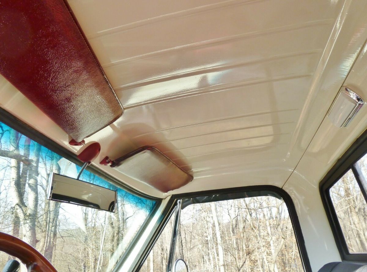 1969 Chevrolet C/K Pickup 1500 Custom Deluxe - photo 13