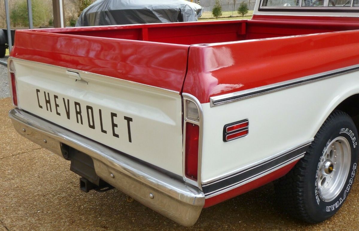 1969 Chevrolet C/K Pickup 1500 Custom Deluxe - photo 2