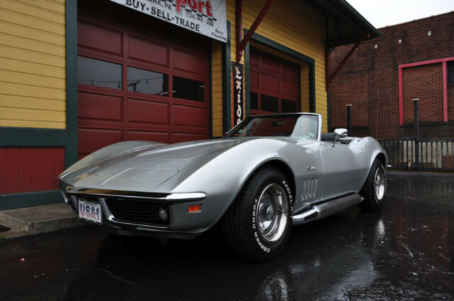 1969 Chevrolet Corvette 1969 Cortez Silver 350hp #'s Match Side Pipes 4sp - photo 10