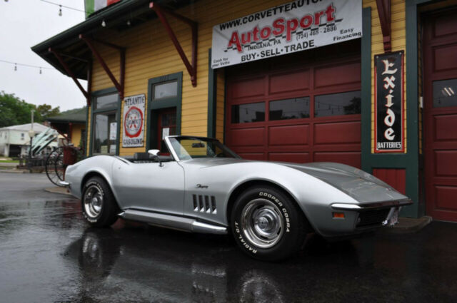 1969 Chevrolet Corvette 1969 Cortez Silver 350hp #'s Match Side Pipes 4sp - photo 8