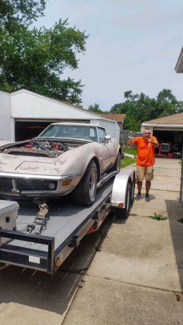 1969 Chevrolet Corvette 427 L68 - photo 2