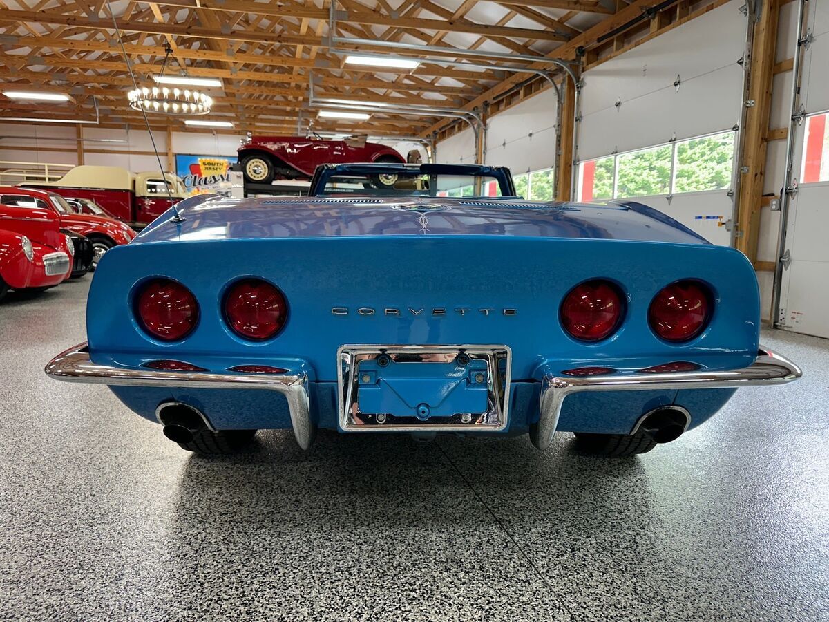 1969 Chevrolet Corvette Convertible 350 V8 4-spd Power Brakes 2 - Tops - photo 5