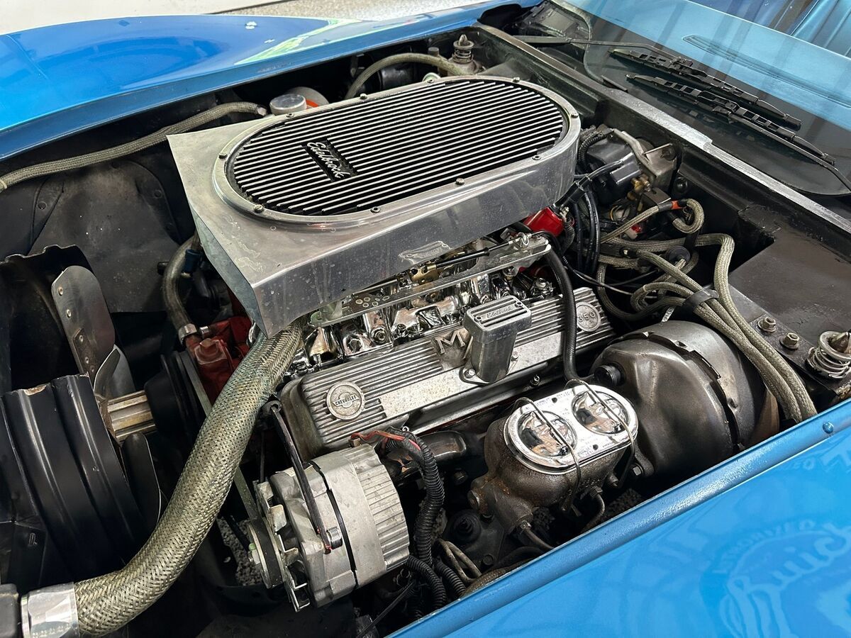 1969 Chevrolet Corvette Convertible 350 V8 4-spd Power Brakes 2 - Tops - photo 8