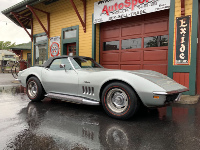 1969 Chevrolet Corvette Cortez Silver Convertible 350hp 4sp Side Exhaust - photo 2