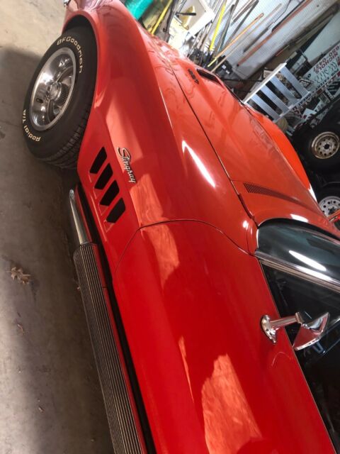 1969 Chevrolet Corvette Coupe 427 Numbers Matching, 4 speed manual with T-tops 1969 Chevrolet Corvette Z04