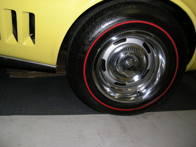1969 Chevrolet Corvette coupe C3 Daytona Yellow 4sp,matching # and codes 1969 Chevrolet Corvette Base Coupe 2-Door