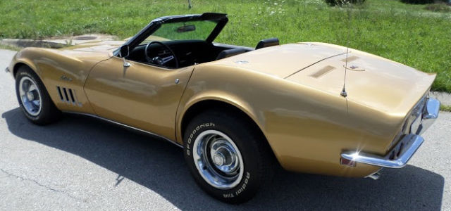 1969 Chevrolet Corvette Base Convertible 2-Door - photo 2