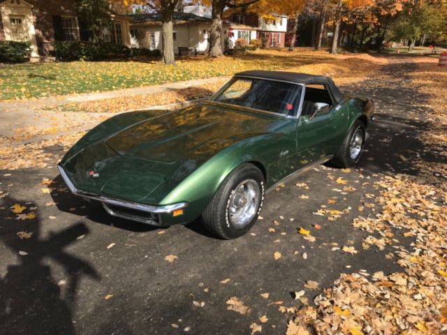 1969 Chevrolet Corvette Stingray 350/350 Numbers 4-speed Convertible w/Hardtop 1969 Chevrolet Corvette Stingray Convertible