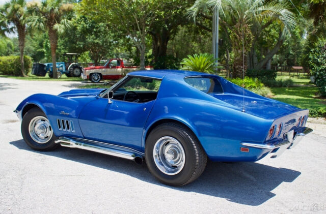 1969 Chevrolet Corvette Stingray 427 V8 / 4-SPD - photo 10