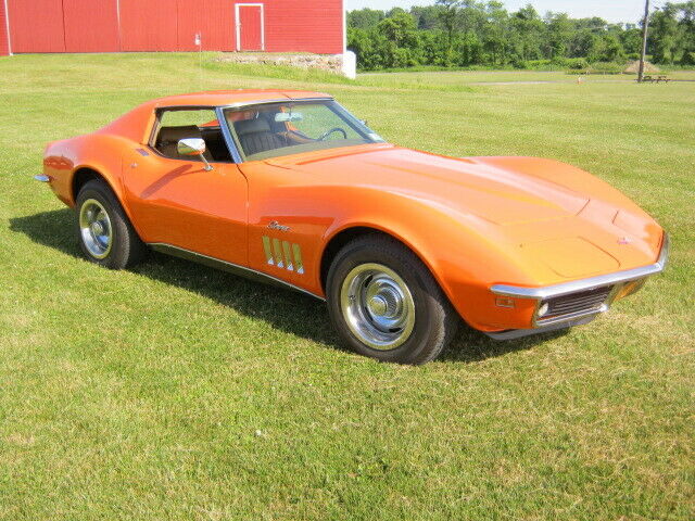 1969 Chevrolet Corvette L-46 - photo 2