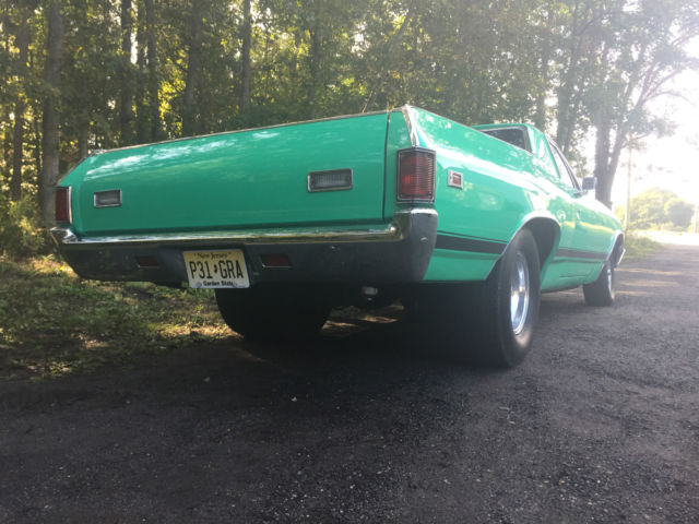 1969 Chevrolet El Camino Custom Standard Cab Pickup 2-Door - photo 4