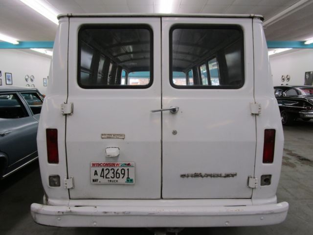 1969 Chevrolet G10 108 Sport Van - photo 2