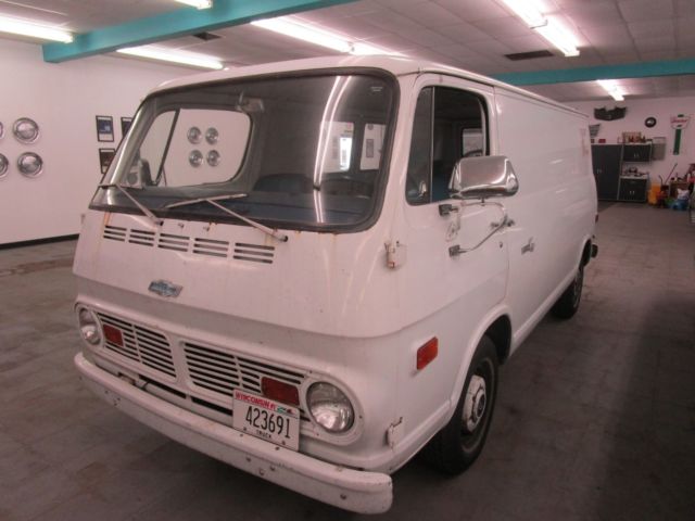 1969 Chevrolet G10 108 Sport Van - photo 6