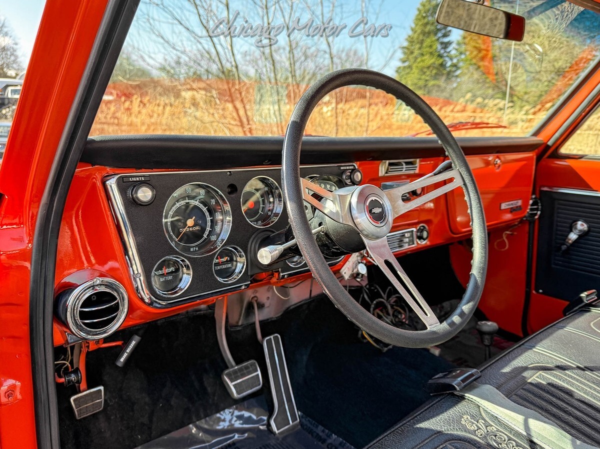 1969 Chevrolet K10 Single Cab! Oak Wood Bed! 5.7L V8 Engine! 3-Speed - photo 8