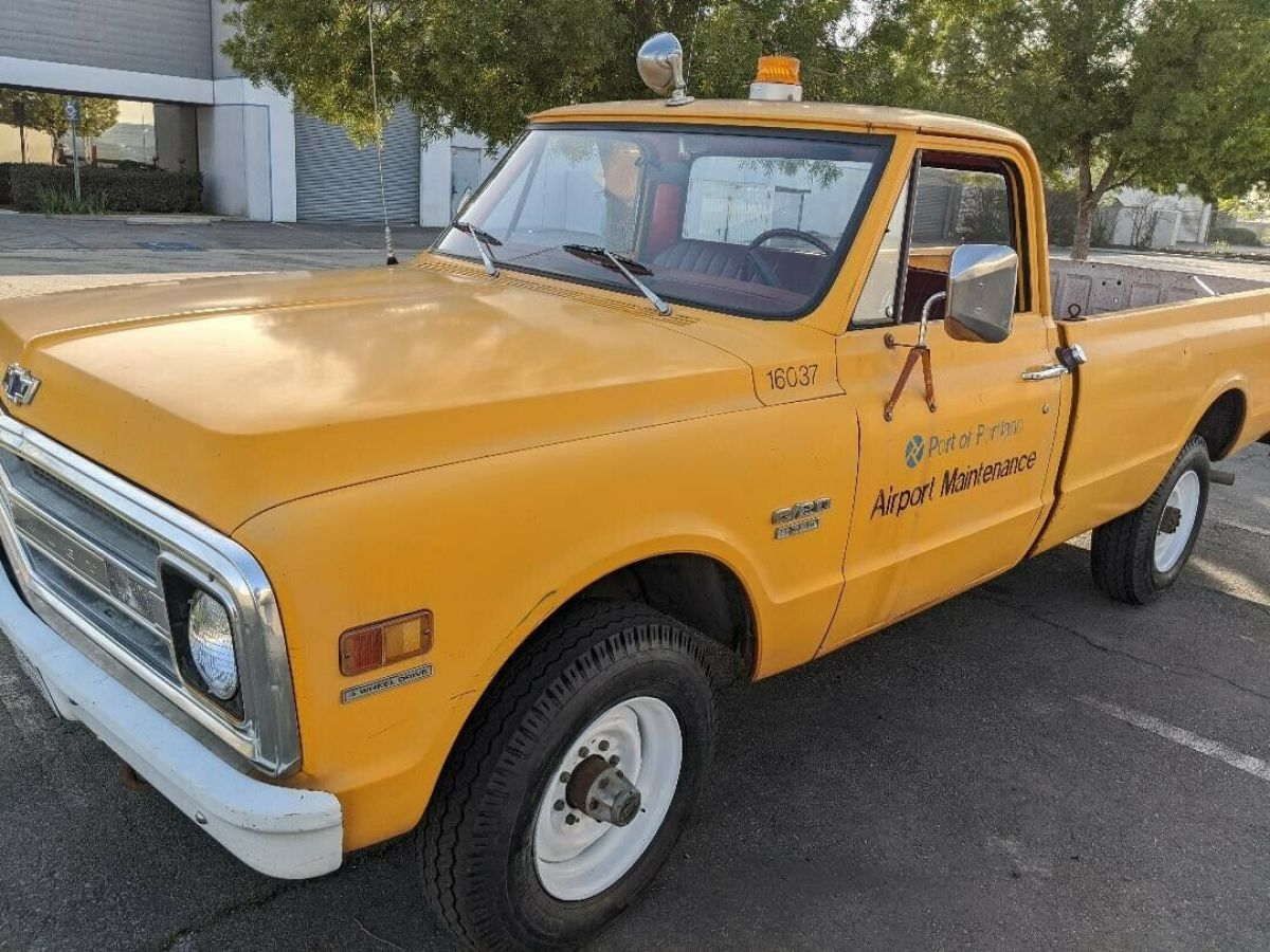 1969 Chevy c-20 4x4 1969 Chevrolet C-10