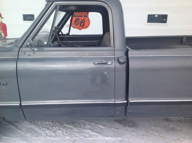 1969 Chevrolet C-10 pick up truck - photo 11