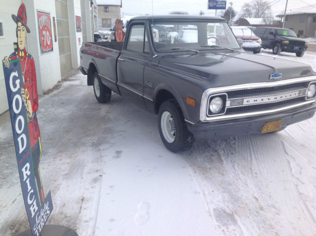 1969 Chevrolet C-10 pick up truck - photo 3