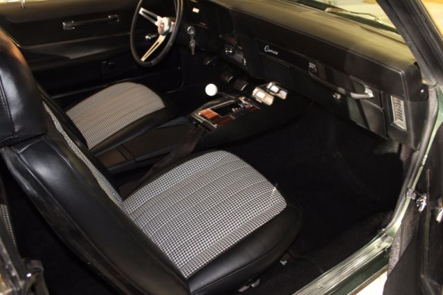 1969 Chevrolet Camaro - photo 12
