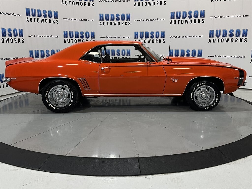 1969 Chevrolet Camaro 350 - photo 8