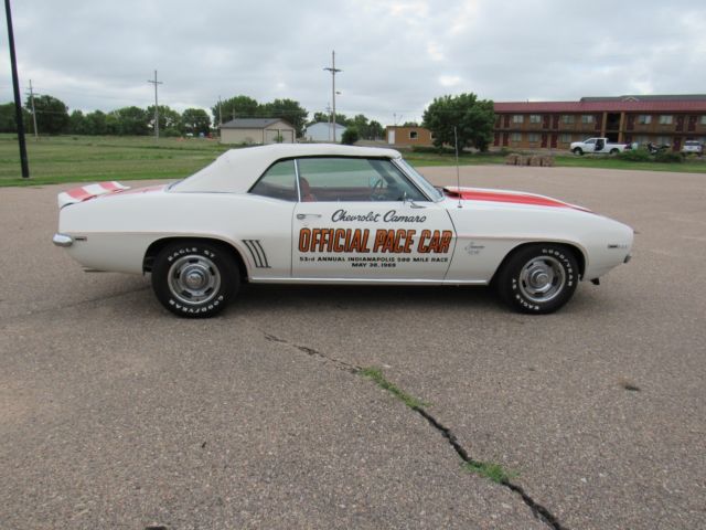 1969 Chevrolet Camaro - photo 10