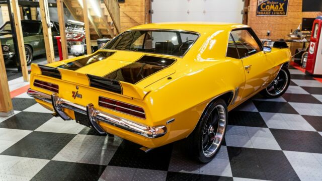 1969 Chevrolet Camaro Z/28 A/C Restomod MUST SELL! NO RESERVE! RS SS 396 - photo 5