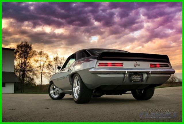 1969 Chevy Camaro Z/28 Tribute ProTouring, 383 Stroker, Auto, CUSTOM SHOW CAR! 1969 Chevrolet Camaro