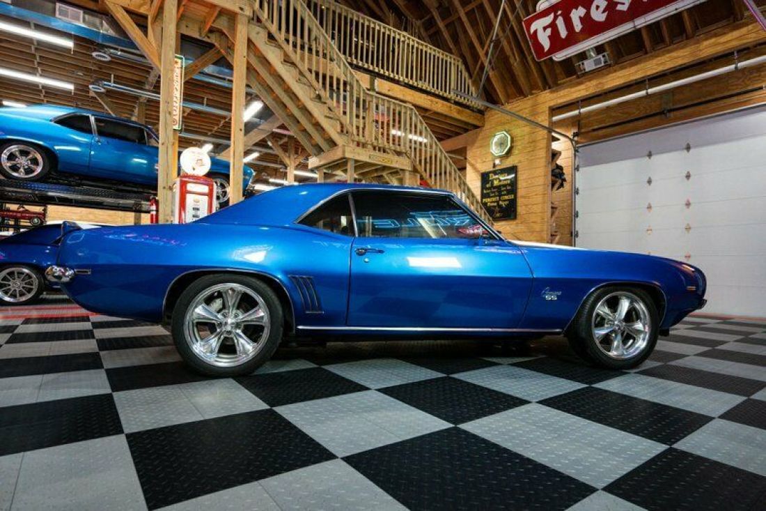1969 Chevrolet Camaro - photo 10