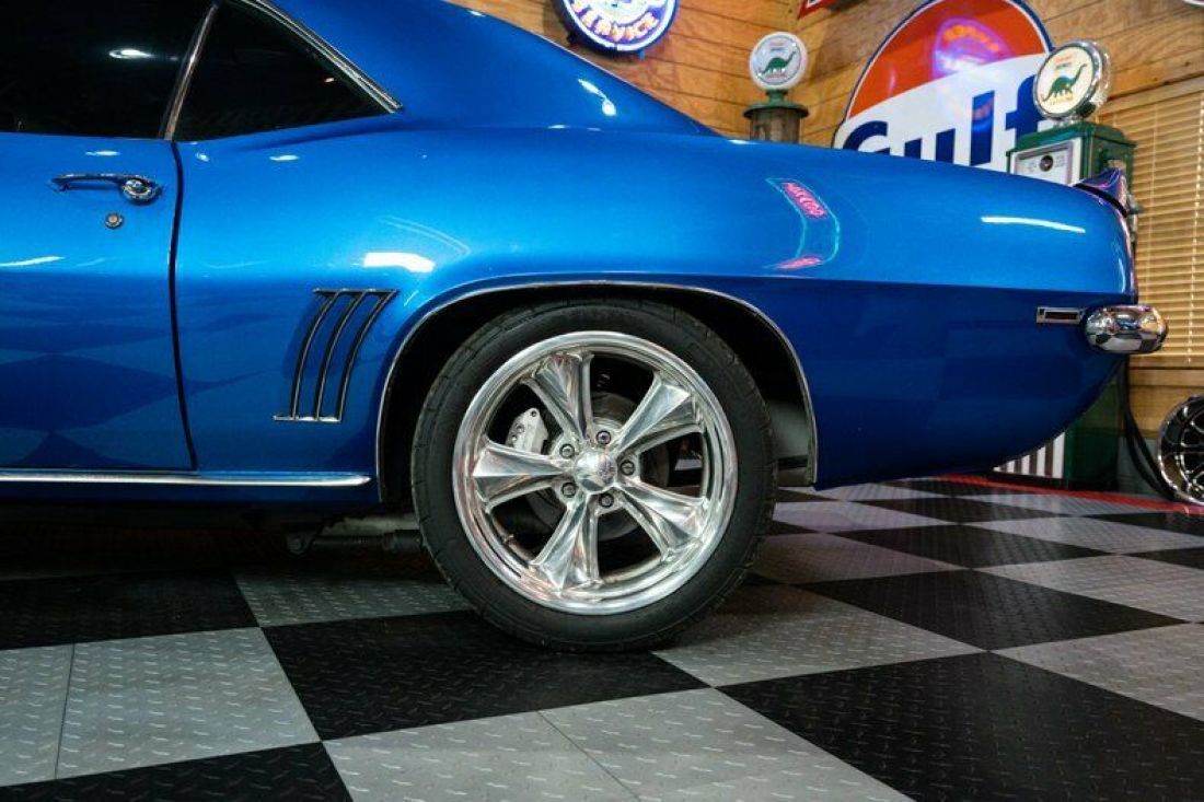 1969 Chevrolet Camaro - photo 12