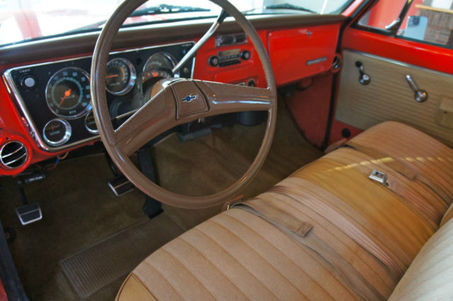 1969 Chevrolet C-10 CST/396 Loaded with options . - photo 4