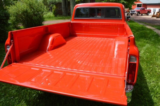 1969 Chevrolet C/K Pickup 2500 Stainless Steel - photo 7