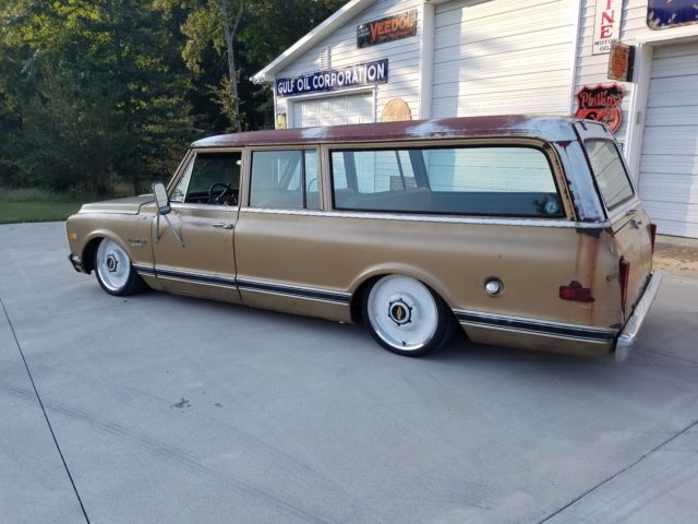 1969 Chevrolet Suburban - photo 4