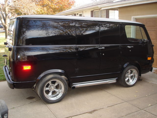 1969 Chevrolet G20 Van Custom built wheel and side pipe flares - photo 2