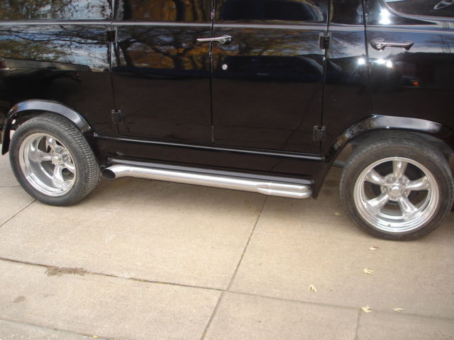1969 Chevrolet G20 Van Custom built wheel and side pipe flares - photo 4
