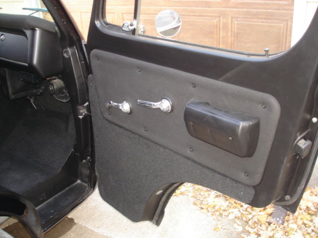 1969 Chevrolet G20 Van Custom built wheel and side pipe flares - photo 9