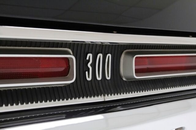 1969 Chrysler 300 Series - photo 6